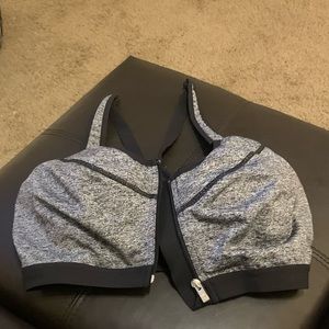 Victoria’s Secret Incredible Front ZIP Sports Bra